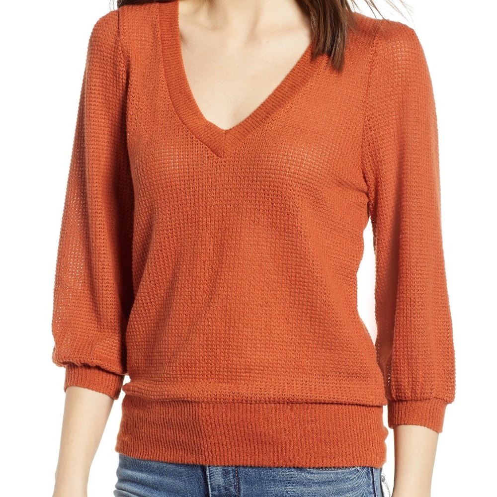 NWOT Women's Socialite V-Neck Waffle Sweater